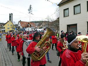 Umzug Fasnetsonntag Tennenbronn
