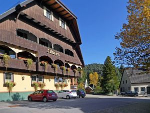 Herbstrundgang im Dorf