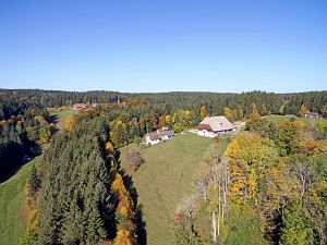 Klausenhof im Herbst