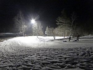 Flutlicht Loipe und Rodelbahn