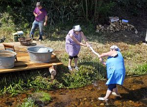 Waschweiber beim WLS Waldfest