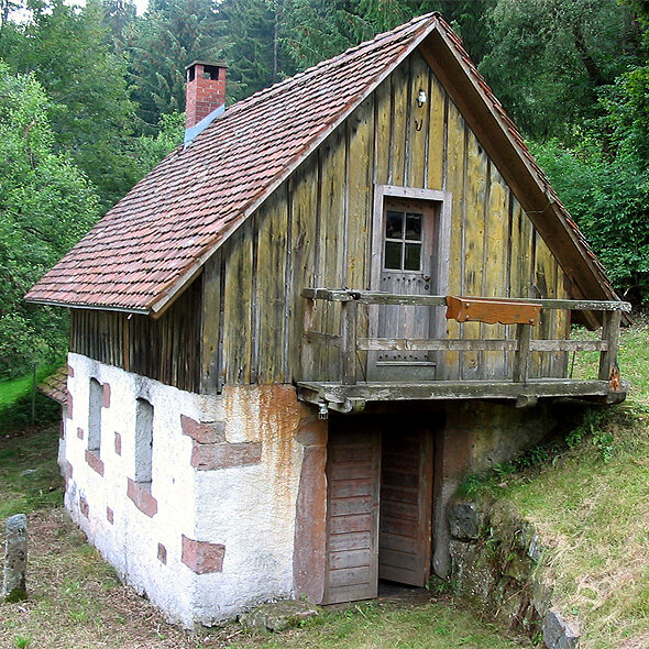 Schwarzwälder Holzofenbrot backen