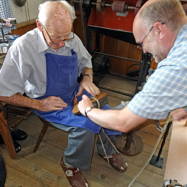 Schuhmacherwerkstatt im Heimathaus