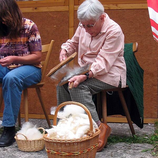 Das Spinnen von Wolle
