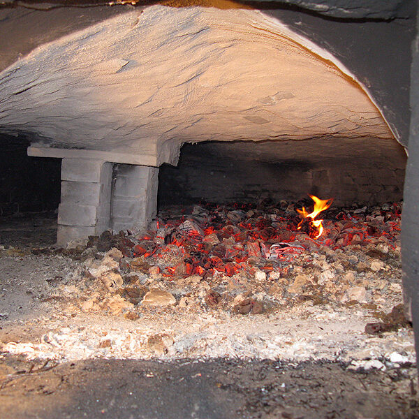 Schwarzwälder Holzofenbrot backen