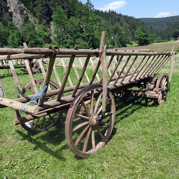 Leiterwagen aufbauen