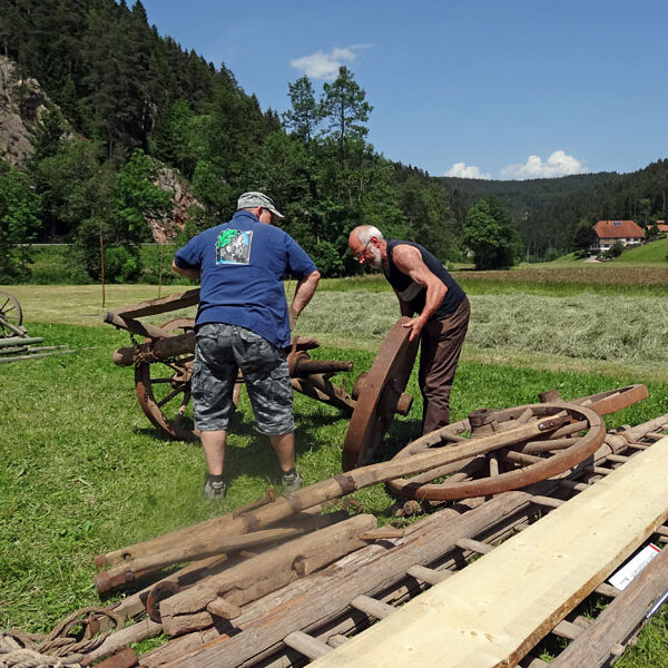 Leiterwagen aufbauen