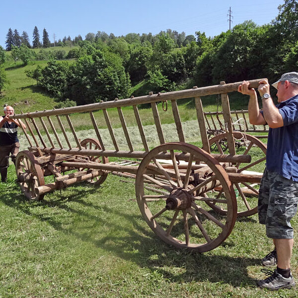 Leiterwagen aufbauen
