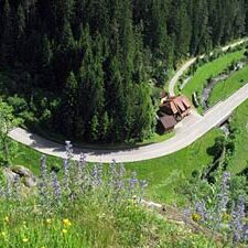 Burg Ramstein Schlösslefelsen und Käppelehof