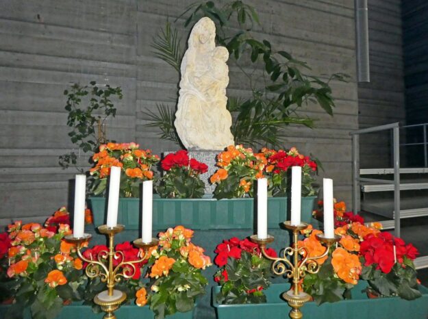 Marienaltar katholische Kirche Tennenbronn 1 Marienaltar katholische Kirche Tennenbronn 1
