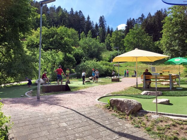 Spiellandschaft Tennenbronn mit Vesperbude 2 Spiellandschaft Tennenbronn mit Vesperbude 2