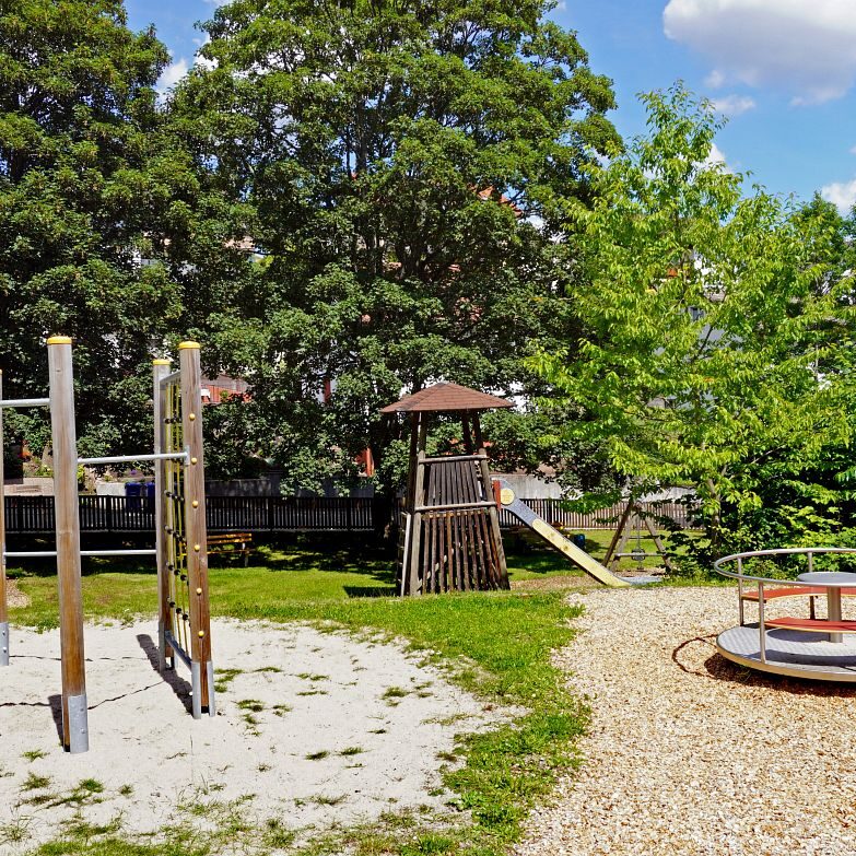 Spielplatz Minigolf 9