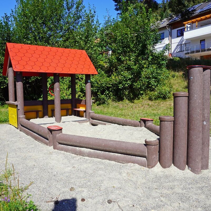 Spielplatz am Sportplatz 4