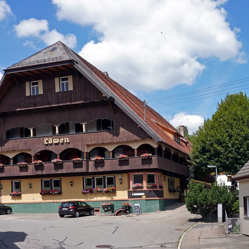 Tennenbronn Dorf 18