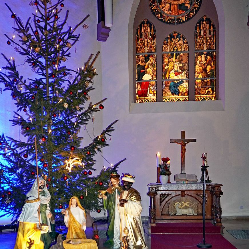 Krippe in der evangelischen Kirche 01