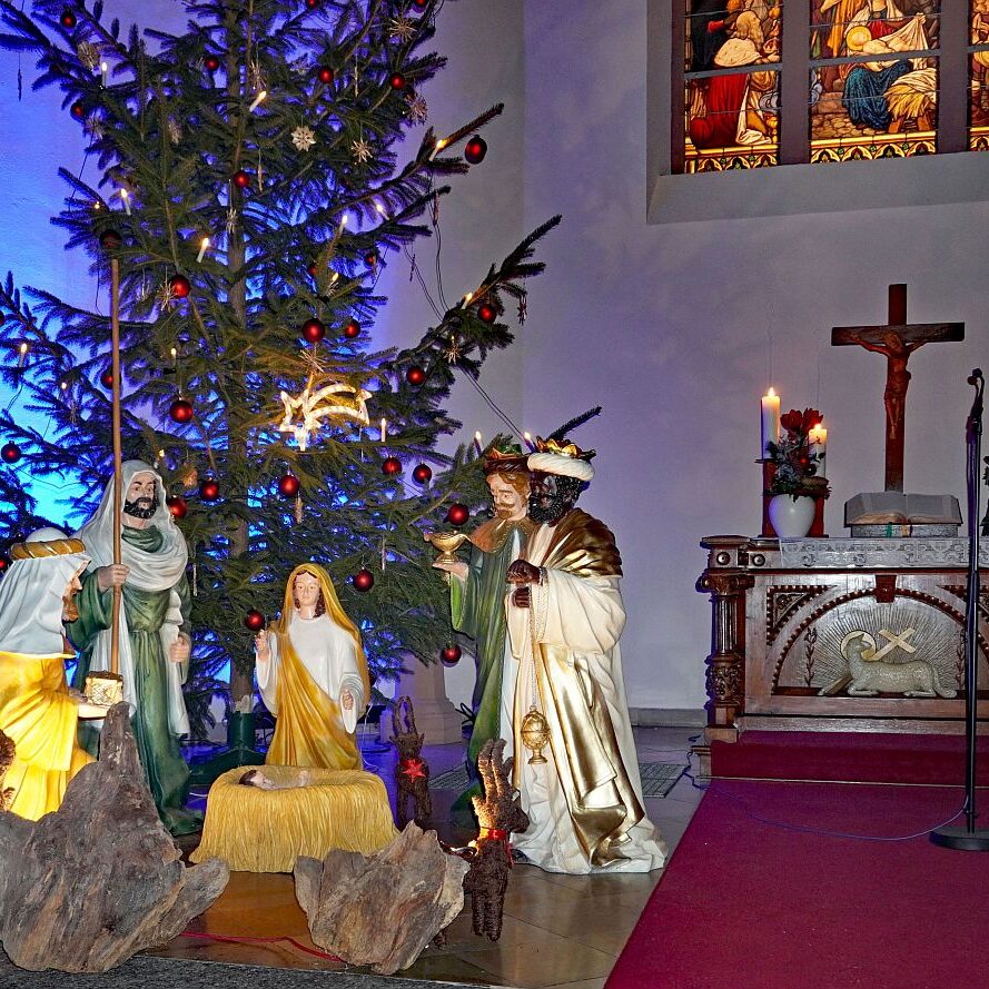 Krippe in der evangelischen Kirche 02