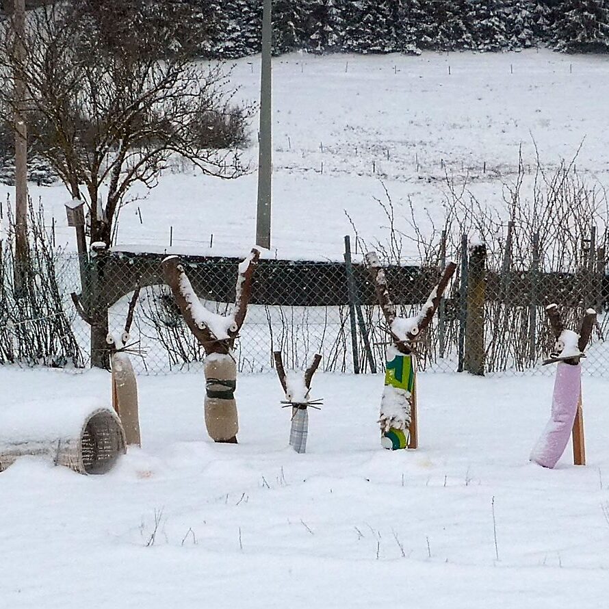 Schnee im April in Tennenbronn im Schwarzwald 11