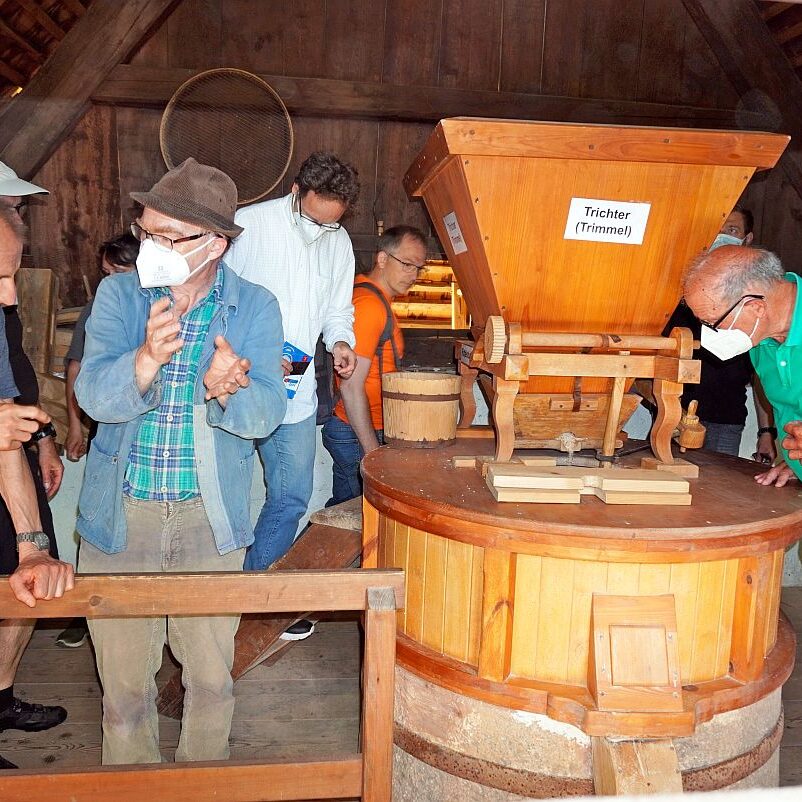 Schwarzwaldmuehle mit Bauer Anton Tennenbronn 15