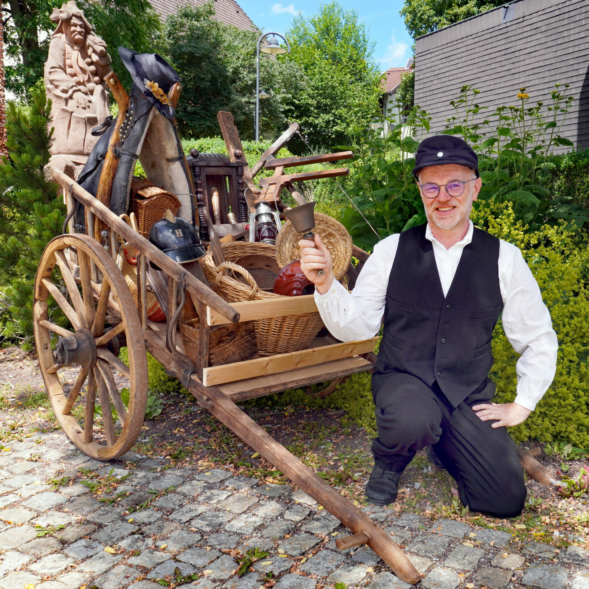 Heimathaus Dorffuehrung Buettel Karren1