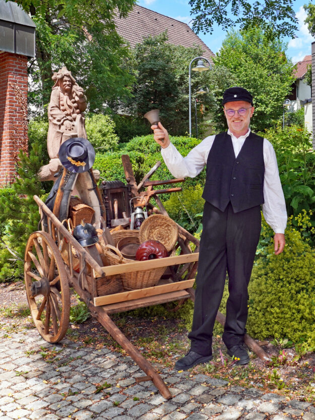 Heimathaus Dorffuehrung Buettel Karren3