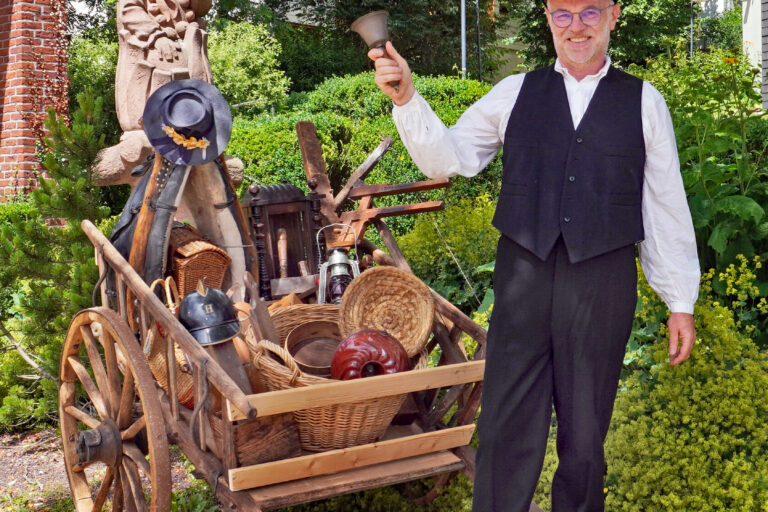 Heimathaus Dorffuehrung Buettel Karren3