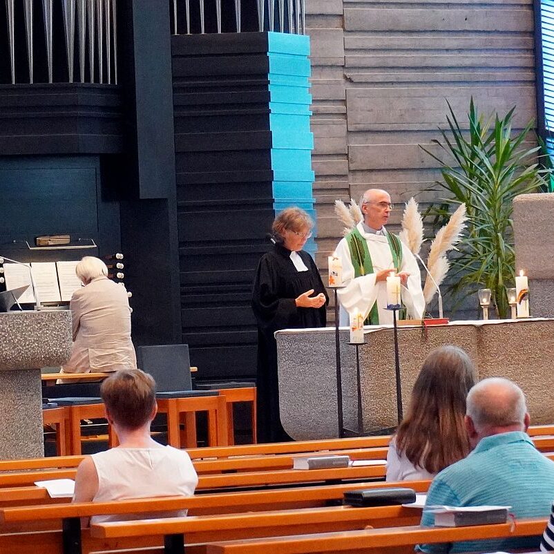Dorffest Tennenbronn Oekumenischer gottesdienst und Start 03