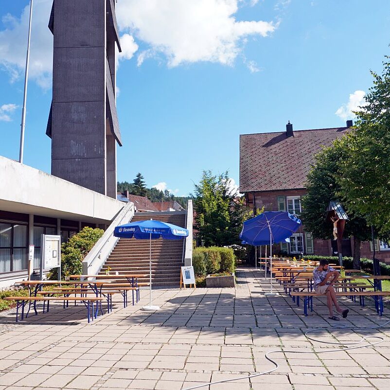 Dorffest Tennenbronn Oekumenischer gottesdienst und Start 05