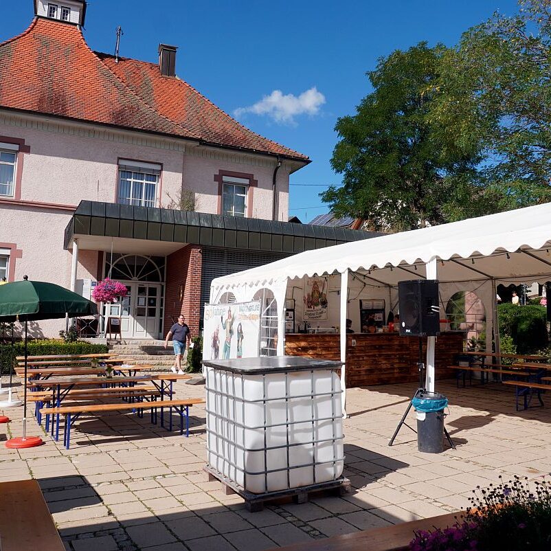 Dorffest Tennenbronn Oekumenischer gottesdienst und Start 06