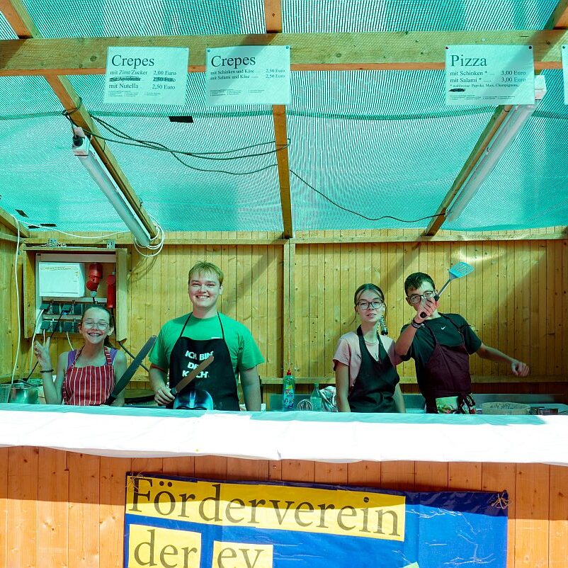 Dorffest Tennenbronn Oekumenischer gottesdienst und Start 10