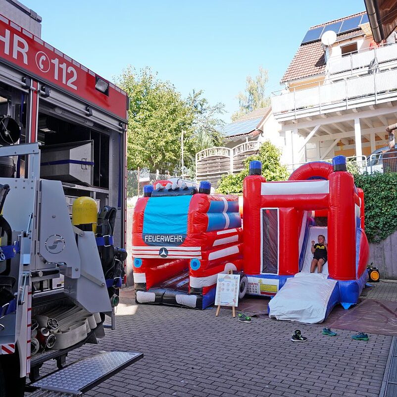 Dorffest Tennenbronn Oekumenischer gottesdienst und Start 13