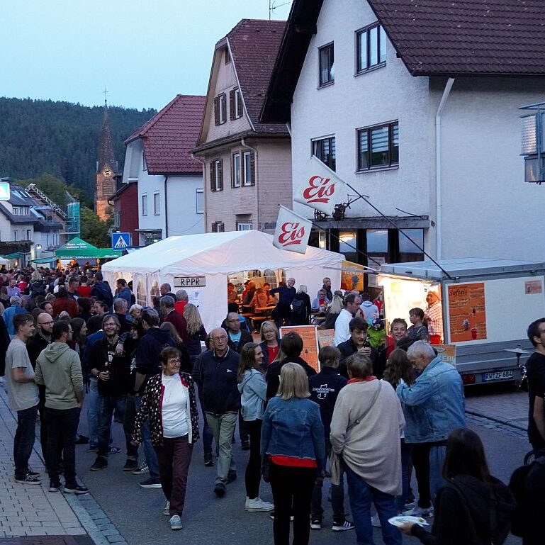 Dorffest Tennenbronn Party am Samstagabend 01 01