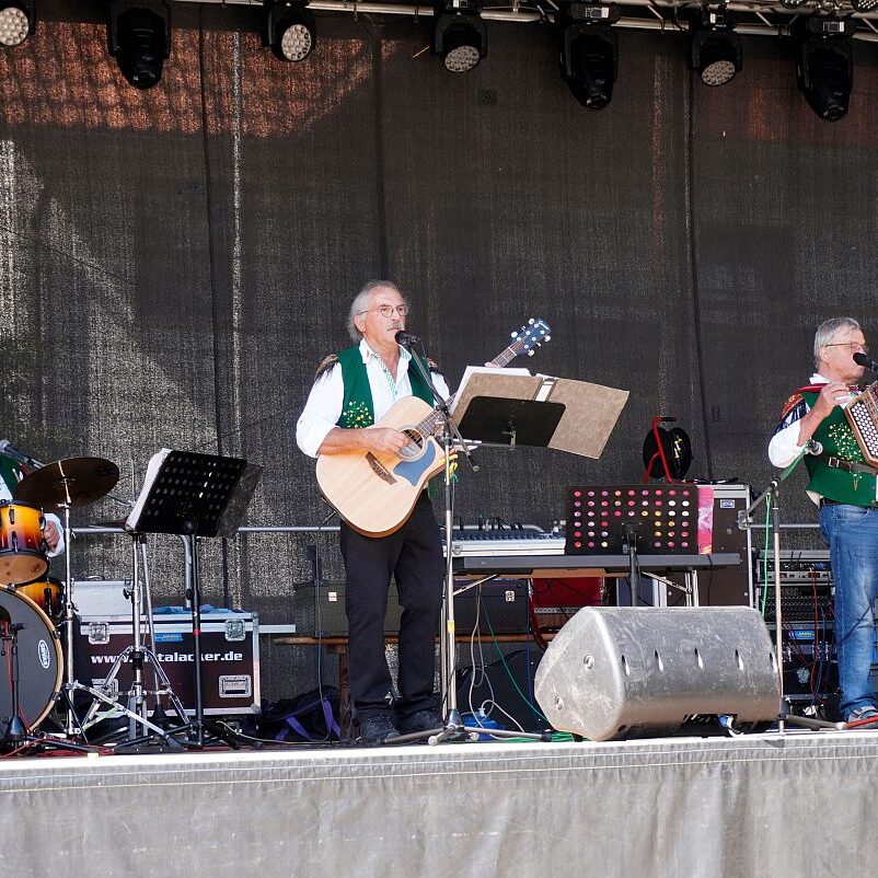 Dorffest Tennenbronn Sonntagmittag 02