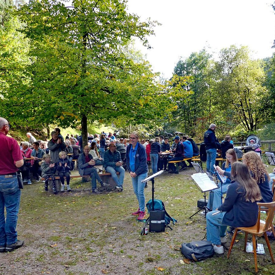 Zwiebelkuchenfest MV Harmonie Tennenbronn 01