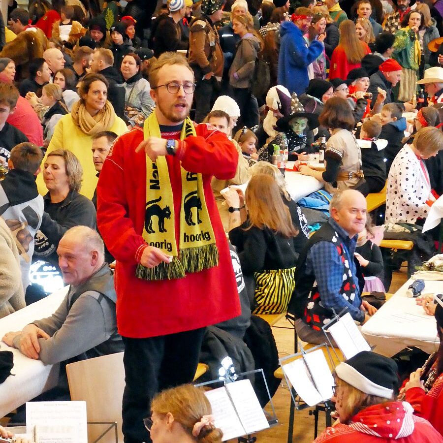 Fasnet Umzug 2023 TennenbronnParty in der Festhalle 02
