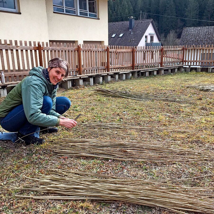 Weiden sortieren im Heimathaus Tennenbronn 01