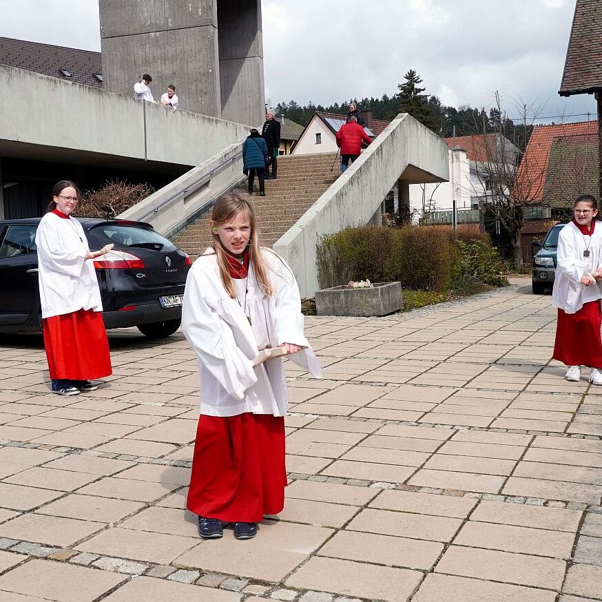 Raetschen Glocken fliegen nach Rom 2