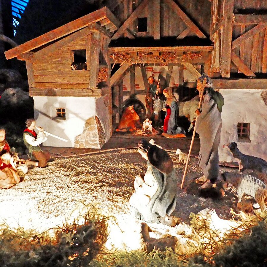 Krippe Katholische Kirche 02