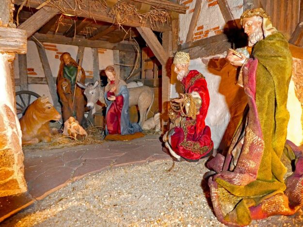 Krippe Katholische Kirche 17