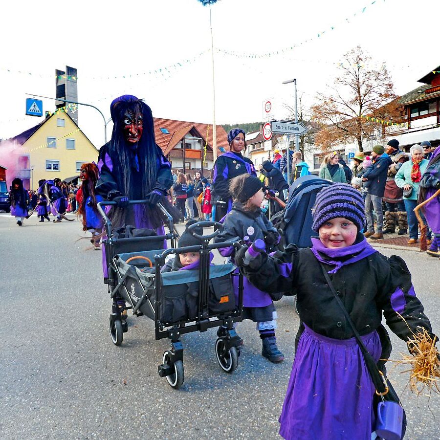 Umzug Fasnet 2024 Tennenbronn 16