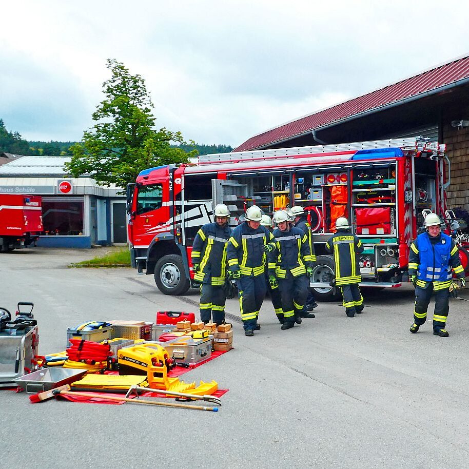 Schauübung 125 Jahre Feuerwehr Sonntag 01