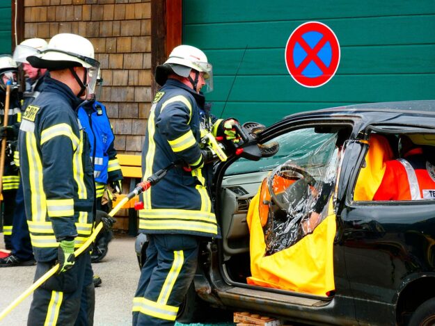 Schauübung 125 Jahre Feuerwehr Sonntag 05