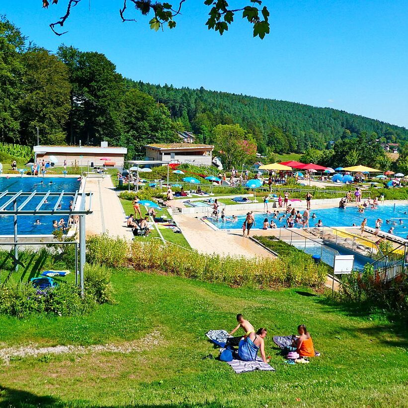 Schwimmbad Tennenbronn 03