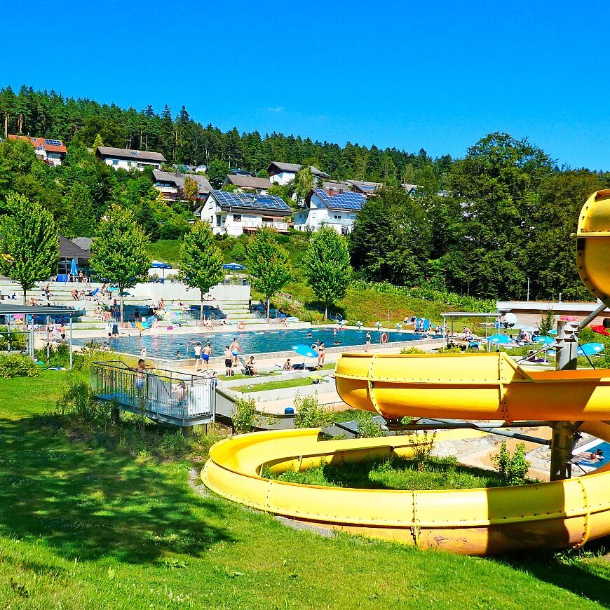 Schwimmbad Tennenbronn 07