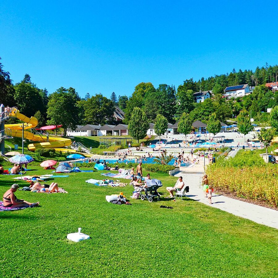 Schwimmbad Tennenbronn 12