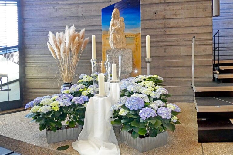 Marienaltar 01 Marienaltar 01