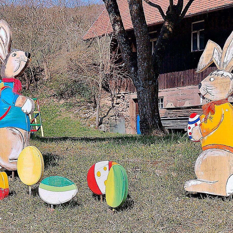 Osterschmuck in Tennenbronn 01